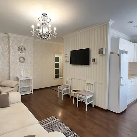 Apartment In The Centre Of City Dnipro Exterior photo